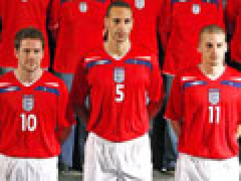 英格兰08-09赛季客场球衣