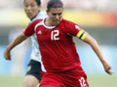 加拿大女足2008奥运会主场球衣