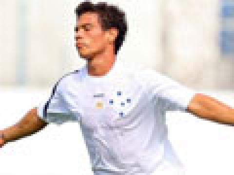 克鲁塞罗2009赛季客场球衣
