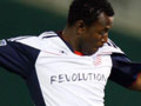 新英格兰革命2010赛季主客场球衣