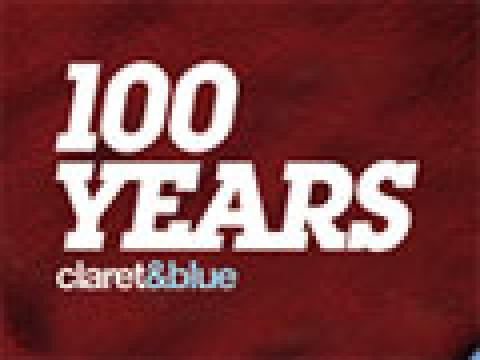 伯恩利2010-11赛季百年庆典主场球衣