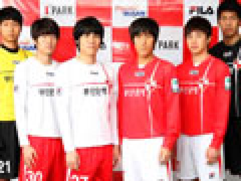 釜山I‘Park2011赛季主客场球衣