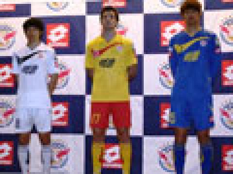 城南一和天马2011赛季主客场球衣