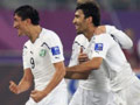 乌兹别克斯坦国家队2011亚洲杯主场球衣