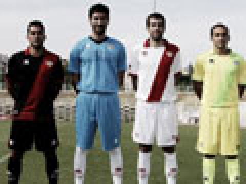 巴列卡诺2013-14赛季主客场球衣