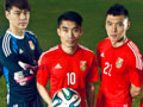 中国国家队2014-15赛季主场球衣
