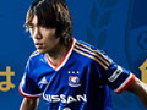 横滨水手2015赛季主客场球衣