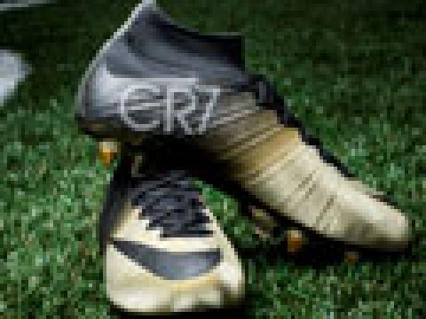 耐克推出MERCURIAL CR7珍贵黄金战靴献礼C罗