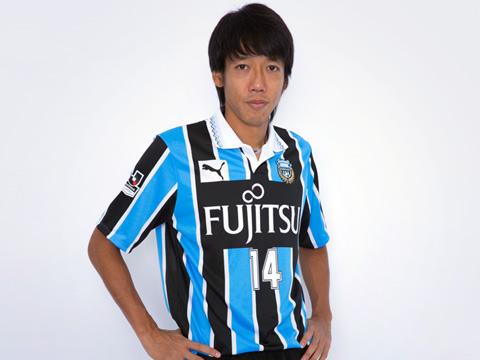 川崎前锋2016赛季主场球衣