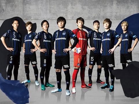 大阪钢巴2017赛季主客场球衣
