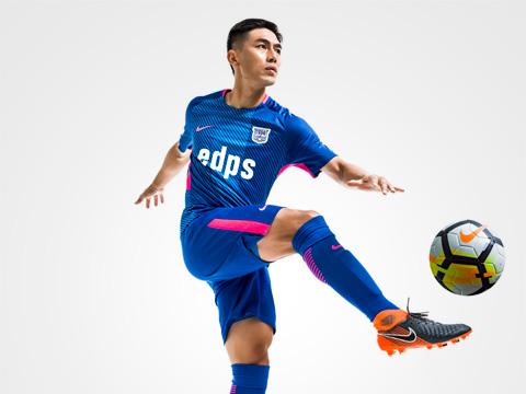杰志2018-19赛季主场球衣