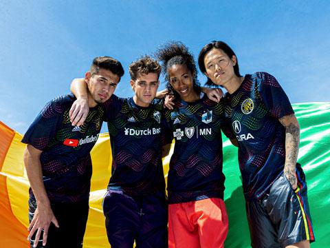 adidas × 大联盟2019“Pride”赛前训练球衣