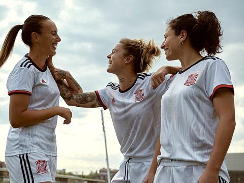西班牙女足国家队2019世界杯客场球衣