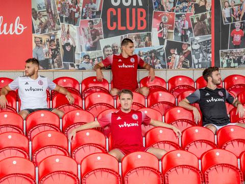 阿克林顿斯坦利（Accrington Stanley）2020-21 赛季主客场球衣