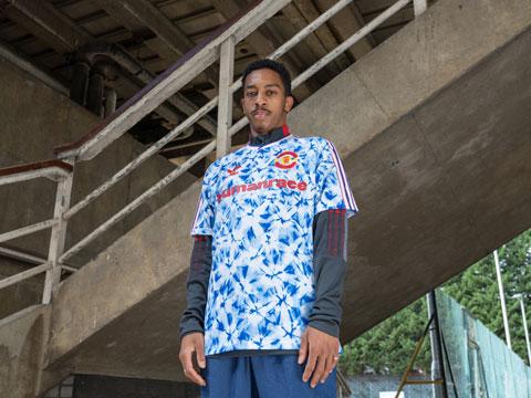 adidas × Human Race × 曼彻斯特联联名系列球衣