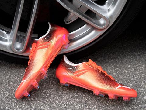 PUMA 携手超跑制造商 RIMAC 打造全球最快足球战靴