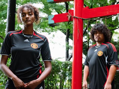 adidas × 曼彻斯特联 Teamgeist 重制系列服饰
