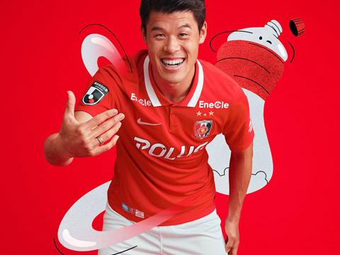 浦和红钻 2022 赛季主客场球衣