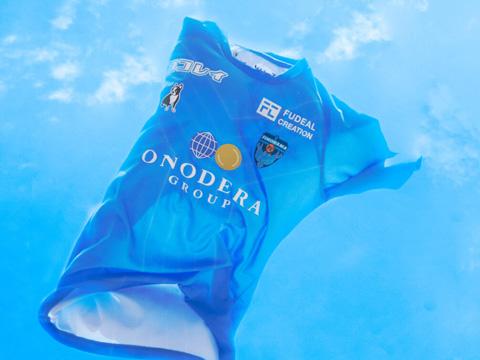 横滨FC 2022 赛季主场球衣