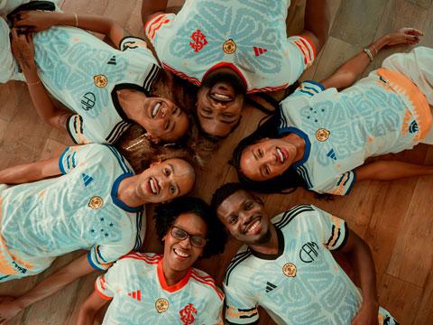 adidas × Laboratório Fantasma × 米内罗竞技、克鲁塞罗和国际特别球衣