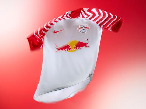 莱比锡 2023-24 赛季主客场球衣