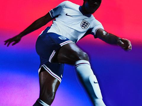 英格兰国家队 2024 欧洲杯主客场球衣