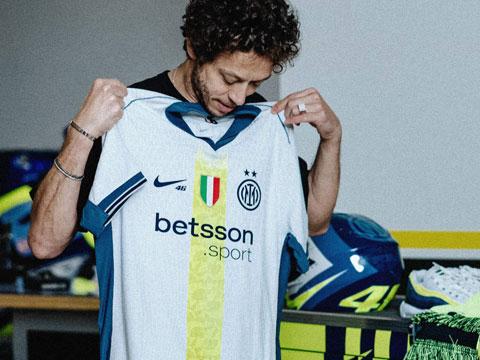 Nike × 国际米兰 × 瓦伦蒂诺·罗西 2024-25 赛季特别版客场球衣