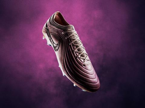 耐克发布 Tiempo Maestro 战靴